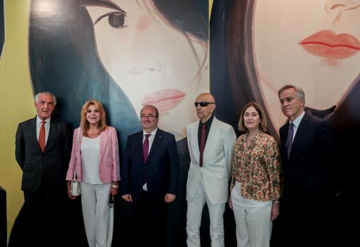 De izquierda a derecha, Evelio Acevedo, Carmen Thyssen, Miquel Iceta, Alex Katz, Marta Rivera de la Cruz y Guillermo Solana, durante la inauguración de la muestra