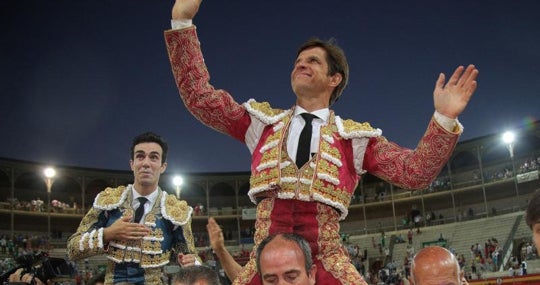 El Juli y Rufo, a hombros