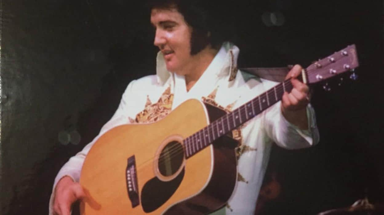 La última vez que un Elvis Presley depresivo y con sobrepeso se subió a un  escenario