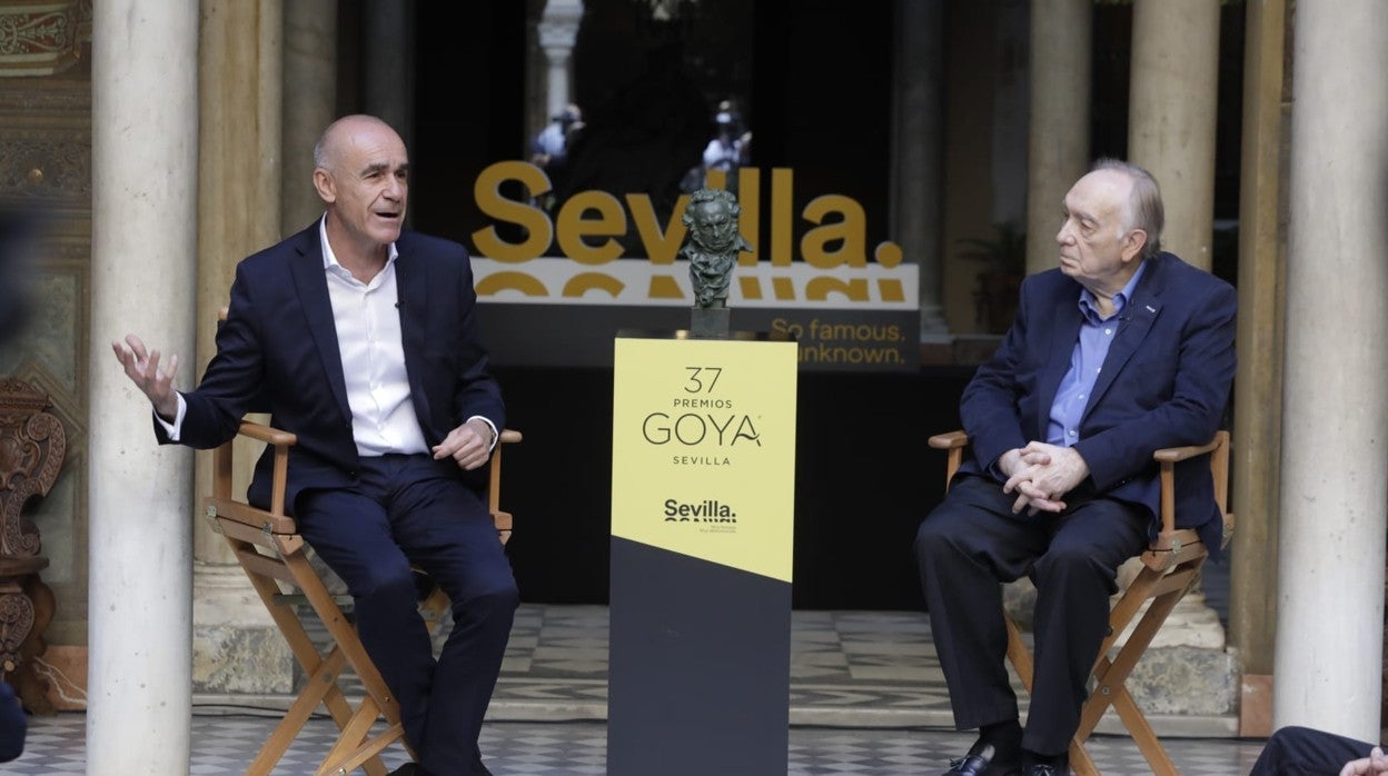 Antonio Muñoz y Fernando Méndez-Leite, en la presentación de los XXXVII Premios Goya en Sevilla