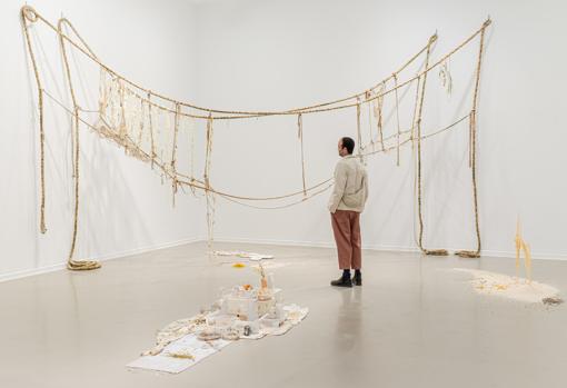 Detalle del montaje de 'Buen camino' en La Casa Encendida