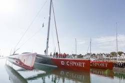 El “Idec Sport” parte hacia Brest para preparar la salida del Trofeo Julio Verne