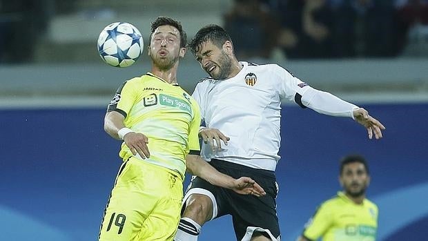 El Valencia cae deprimido en Gante