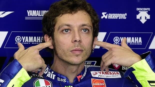 Valentino Rossi, concentrado en los entrenamientos libres