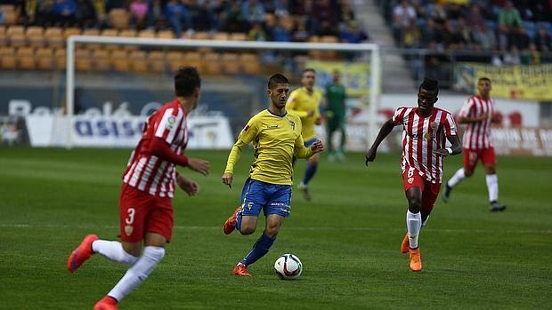 Sigue en directo el partido Cádiz-Almería B