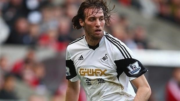 Michu, durante un partido con el Swansea