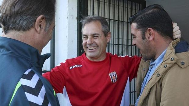 Goteo de destituciones en el grupo IV