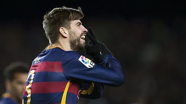 Piqué, durante el derbi copero entre Barça y Español