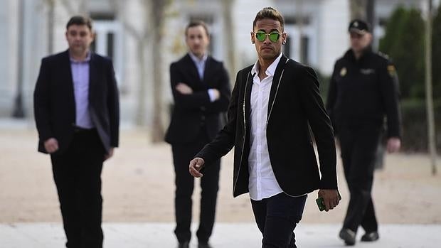 Neymar, tras declarar en la Audiencia