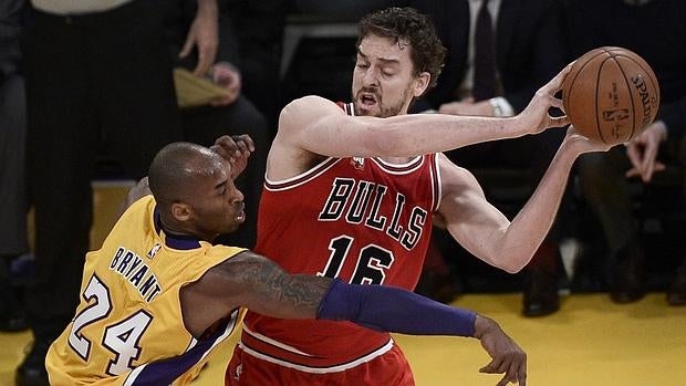 Pau Gasol, ante Kobe Bryant