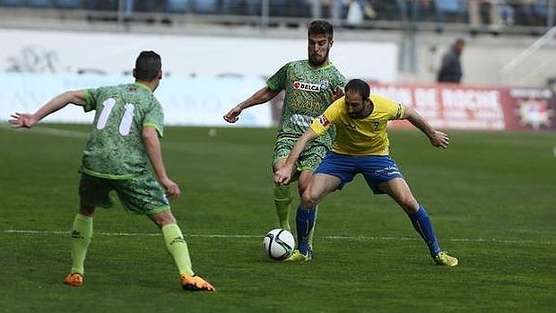 Sigue el partido La Hoya-Cádiz