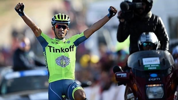 Contador consigue su primer triunfo de 2016 en la montaña