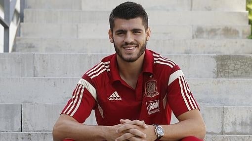 Morata posa para este diario en la selección