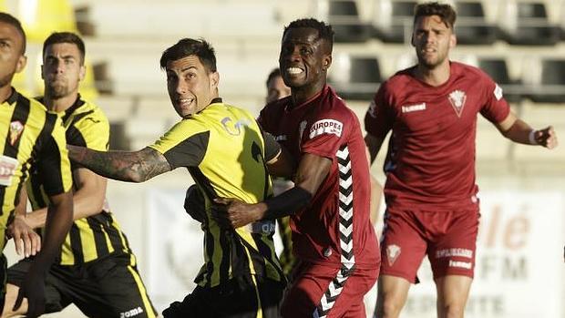 El San Roque se plantea denunciar al Cádiz CF por alineación indebida