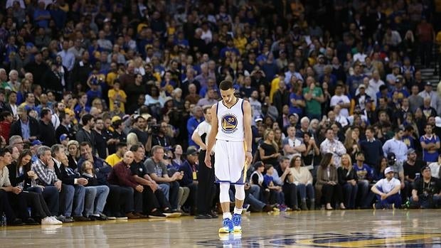 Los Warriors caen en casa 14 meses después