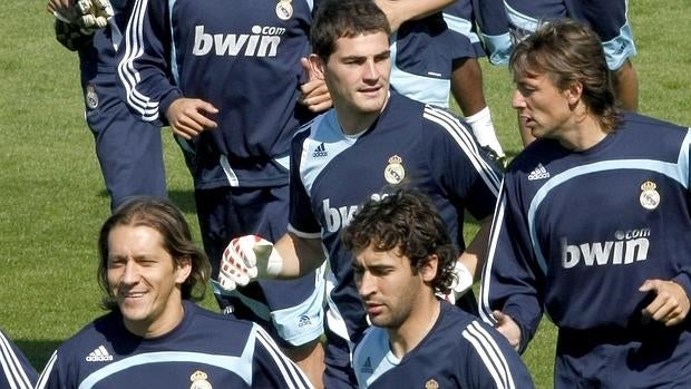 Raúl no pone a Casillas en su once histórico ideal