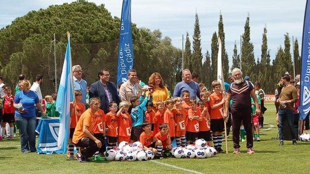 Unos 2.500 jóvenes futbolistas participan en la Copa Diputación de escuelas de fútbol