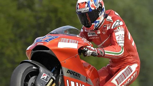 Casey Stoner, campeón con Ducati
