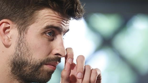 Gerard Piqué posa durante la entrevista