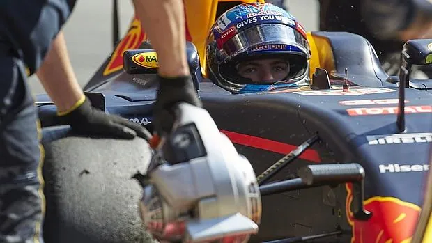 Verstappen, durante la última jornada de test en Montmeló
