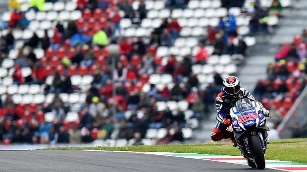 Jorge Lorenzo: «Arriesgar una lesión ahora no tenía mucho sentido»