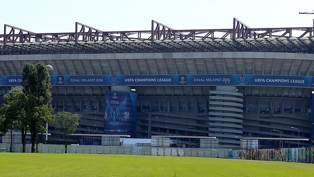 El estadio de Milán, acondicionado para la final entre Real Madrid y Atlético