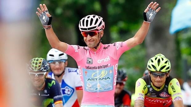 Nibali celebra su segundo Giro