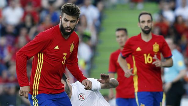 Piqué, en el partido ante Georgia