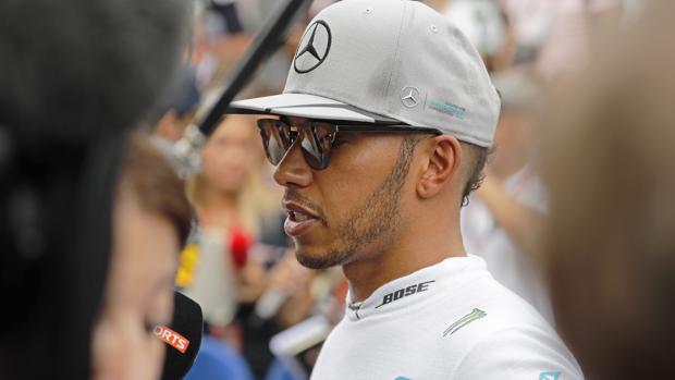 Hamilton, denunciado por no pagar su casa del Caribe