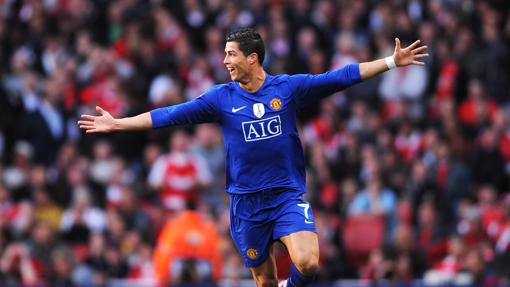 Ronaldo celebra un gol durante su etapa en Manchester