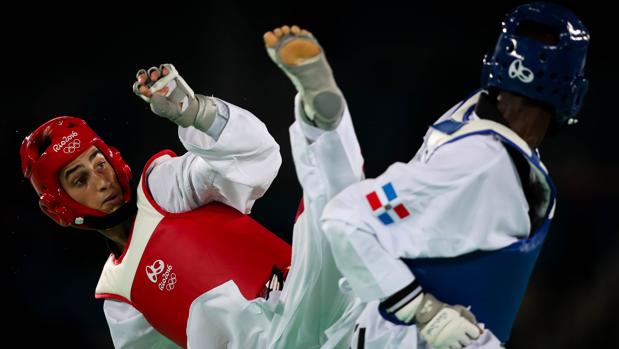 Jesús Tortosa, durante su combate con el dominicano Luisito Pie