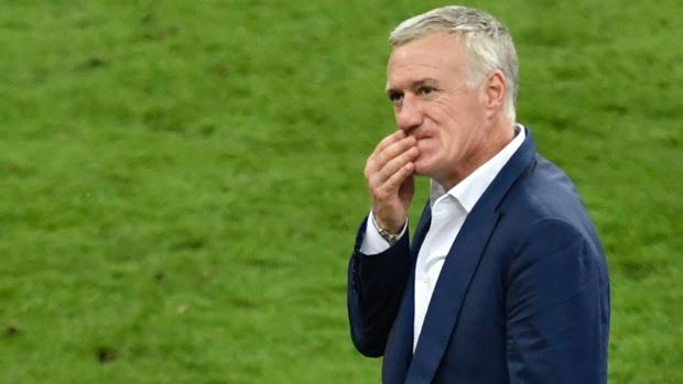 Deschamps se pone duro con Benzema