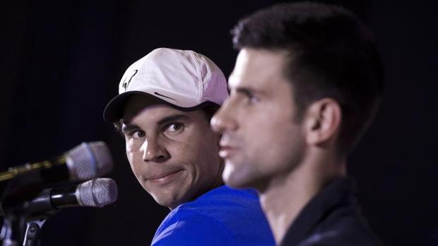 Nadal y Djokovic, en una rueda de prensa durante la pasada campaña