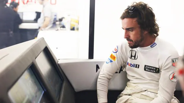 Otro problema en el coche de Fernando Alonso
