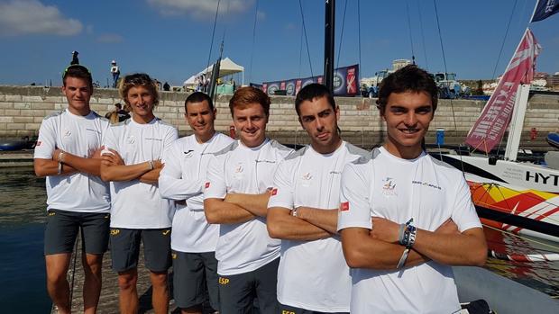 España presenta su equipo de Youth America's Cup por Facebook