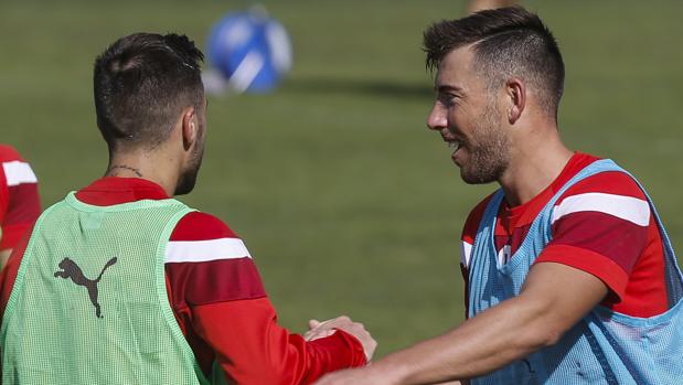 Luna y Enrich, durante el entrenamiento de este martes