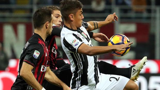 El Milán derrota a la Juventus y aprieta la Serie A