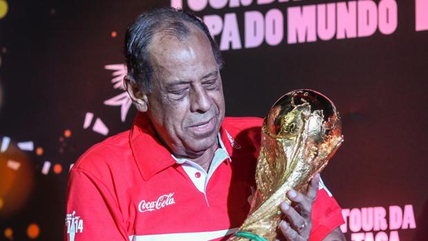 Muere Carlos Alberto