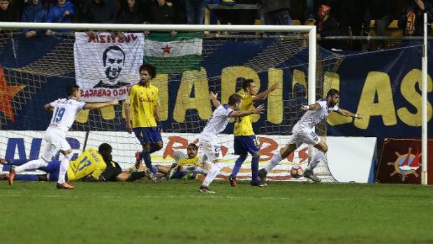 El jugador del UCAM Imaz sancionado con un partido por provocar a Carranza