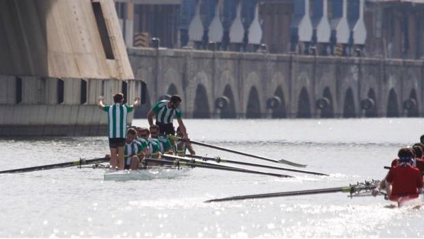 Regata Sevilla-Betis celebrada este sábado en el Guadalquivir