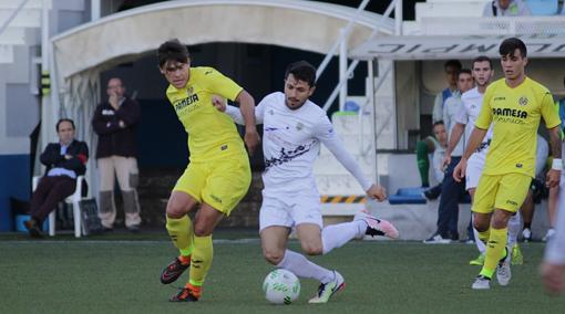 Olimpic Xativa y Villarreal B, los dos invictos en el Grupo VI de Tercera