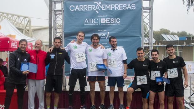 Competitividad y compañerismo en la I Carrera de Empresas ESIC-ABC de Sevilla