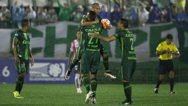 La Conmebol suspende todas sus actividades por el accidente del Chapecoense