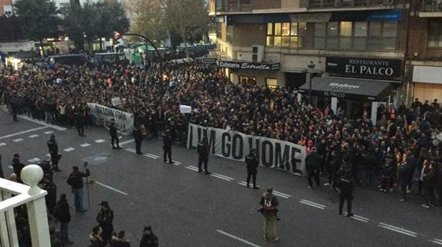 Manifestación en Mestalla: «Lim go home»