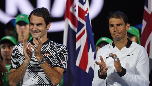 Federer y Nadal, durante los discursos