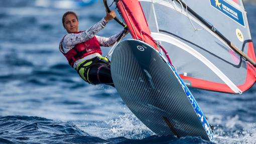 Fin de semana complicado para los windsurfistas en la bahía de Cádiz