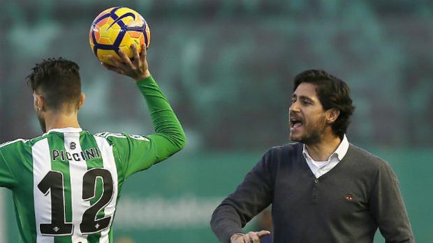 Víctor ve el derbi con similitudes al partido jugado ante el Barça