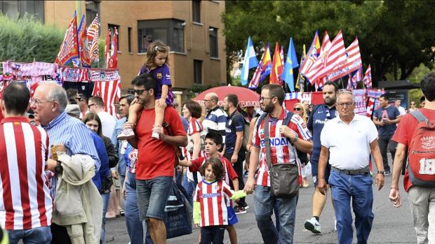 Aficionados del Atlético, en la cuenta del Sporting