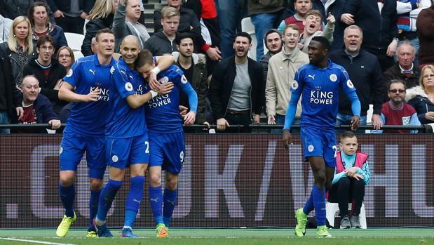 El Leicester sigue en racha