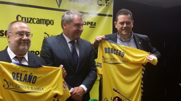 Tomás Roncero se acuerda del Cádiz CF: «La ola amarilla es imparable»